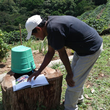 Load image into Gallery viewer, Christmas Coffee 2025 - Vicente Paye, Washed Caturra, Bolivia