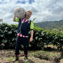Load image into Gallery viewer, Finca Sunderland Red Honey Yellow Pacamara, Nicaragua